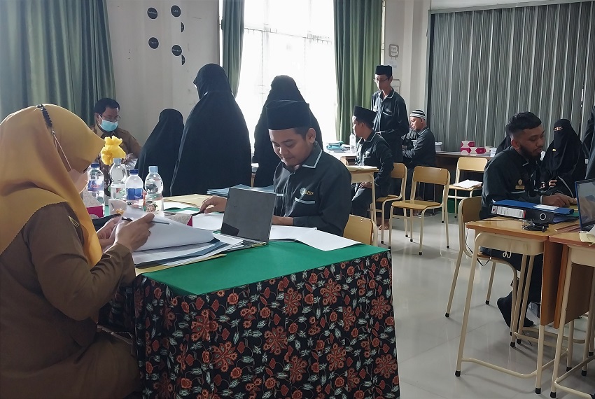 Kepala Sekolah SMA DIBS