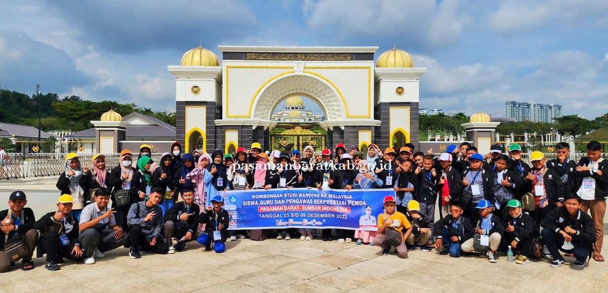 Siswa Berprestasi Pasbar