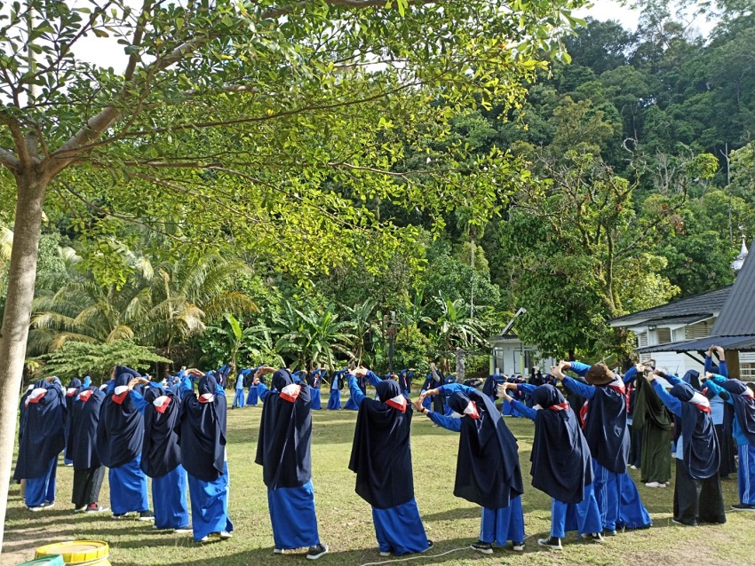 SMPIT DEI Putri