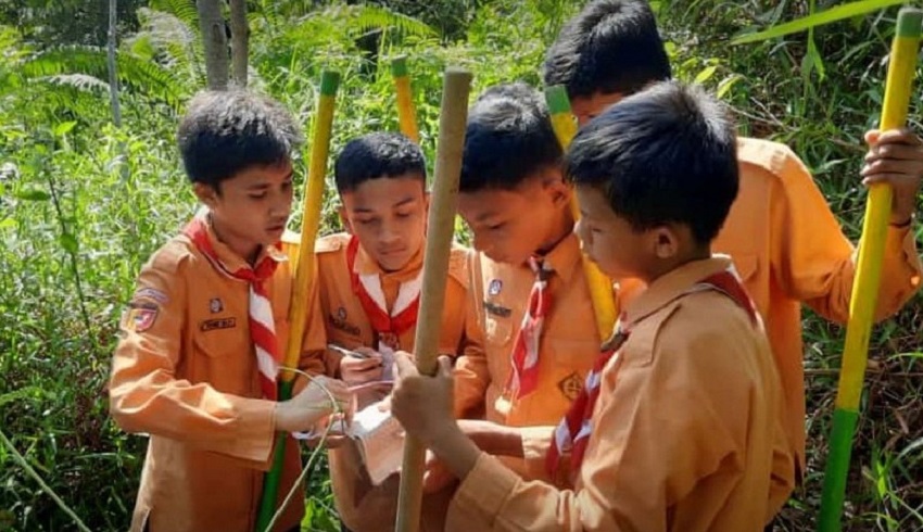 Siswa SMPIT Dar el-Iman kemah