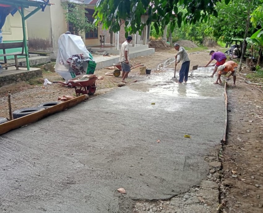 Ponpes Dar el-Iman Kerja Bakti