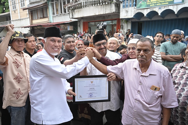 Tradisi Serak Gulo Sumbar