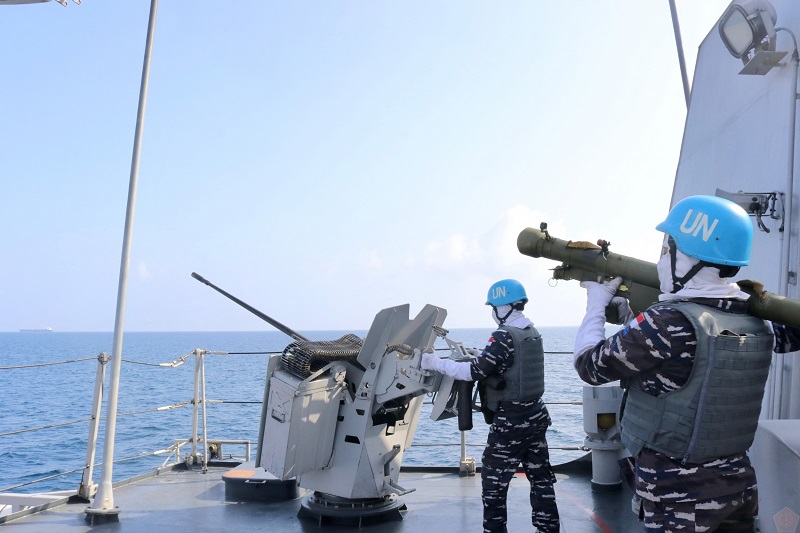 KRI Frans Kaisiepo-368