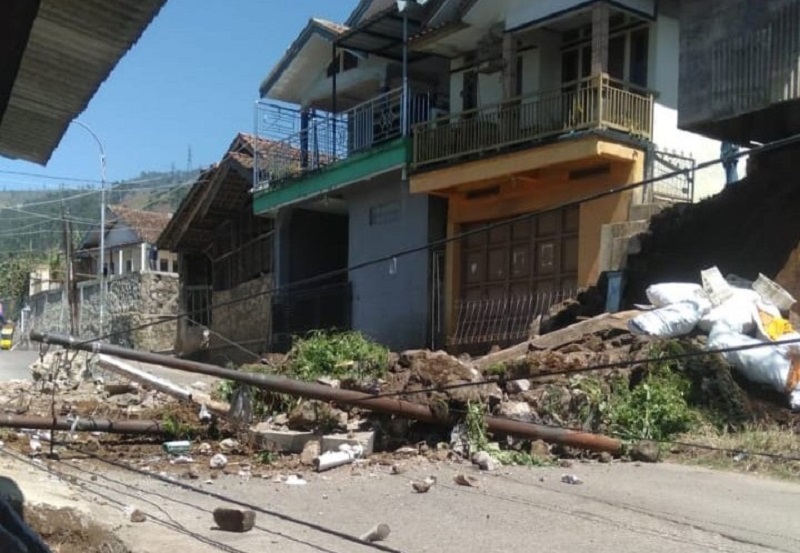 Gempa Bandung