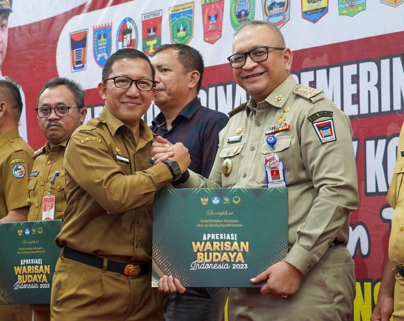 Tradisi Serak Gulo