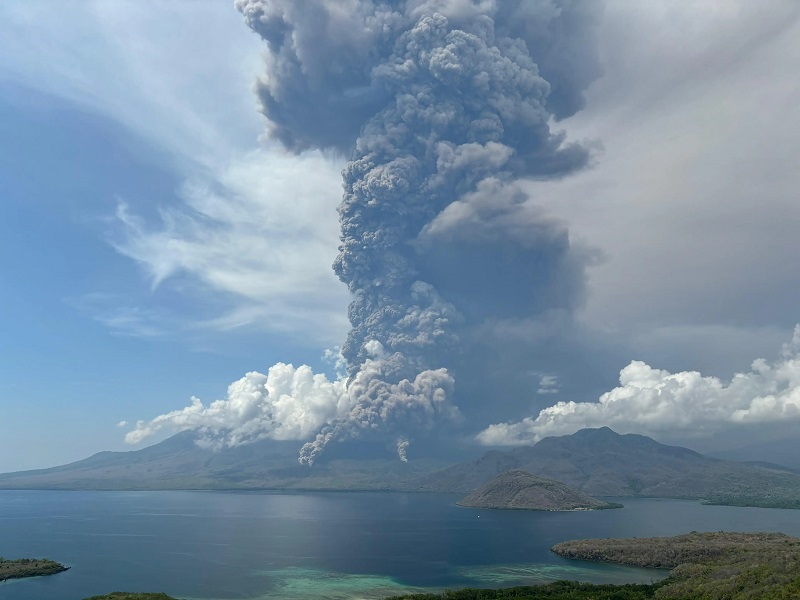 Erupsi Lewotobi