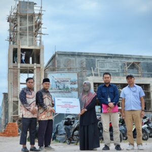 Serah terima bantuan dari Angkasa Pura untuk Masjid Uncle Salim