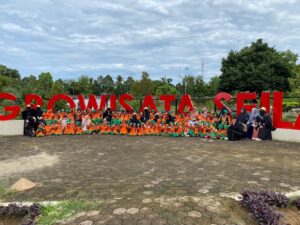 TKIT 1 Dar el-Iman Adakan Outing Class ke Balai Pembibitan dan Agrowisata Lubuk Minturun